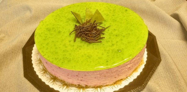 Lime-tuorejuustokakku